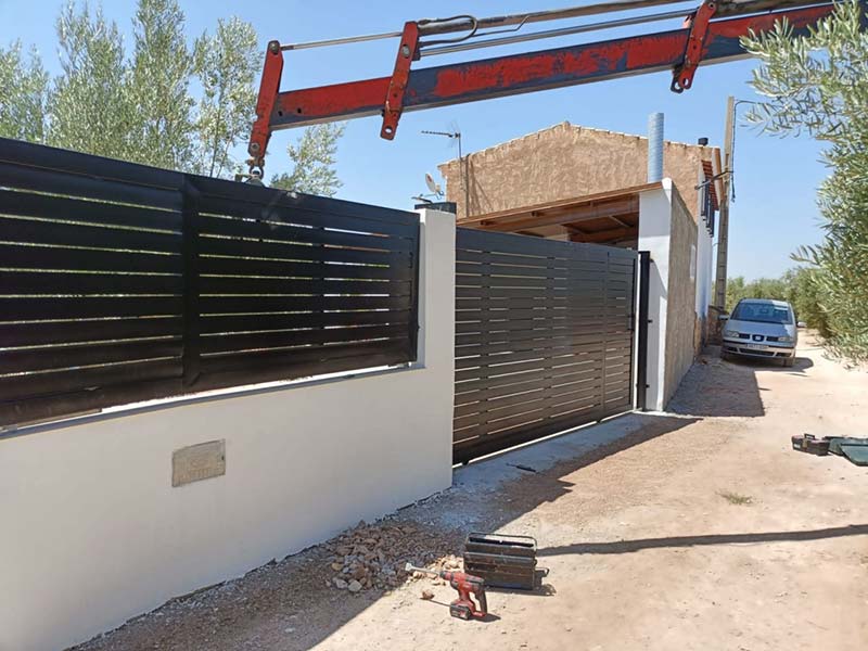 Soluciones Metálicas - Talleres Requena