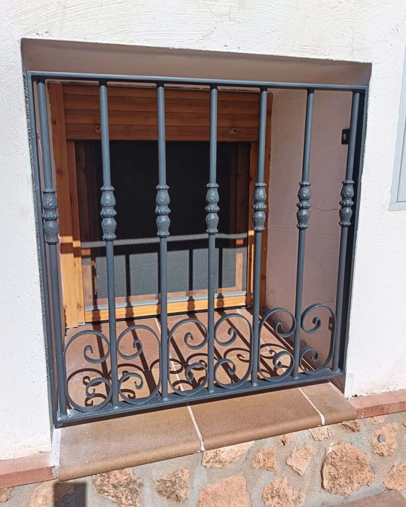 Soluciones Metálicas - Talleres Requena